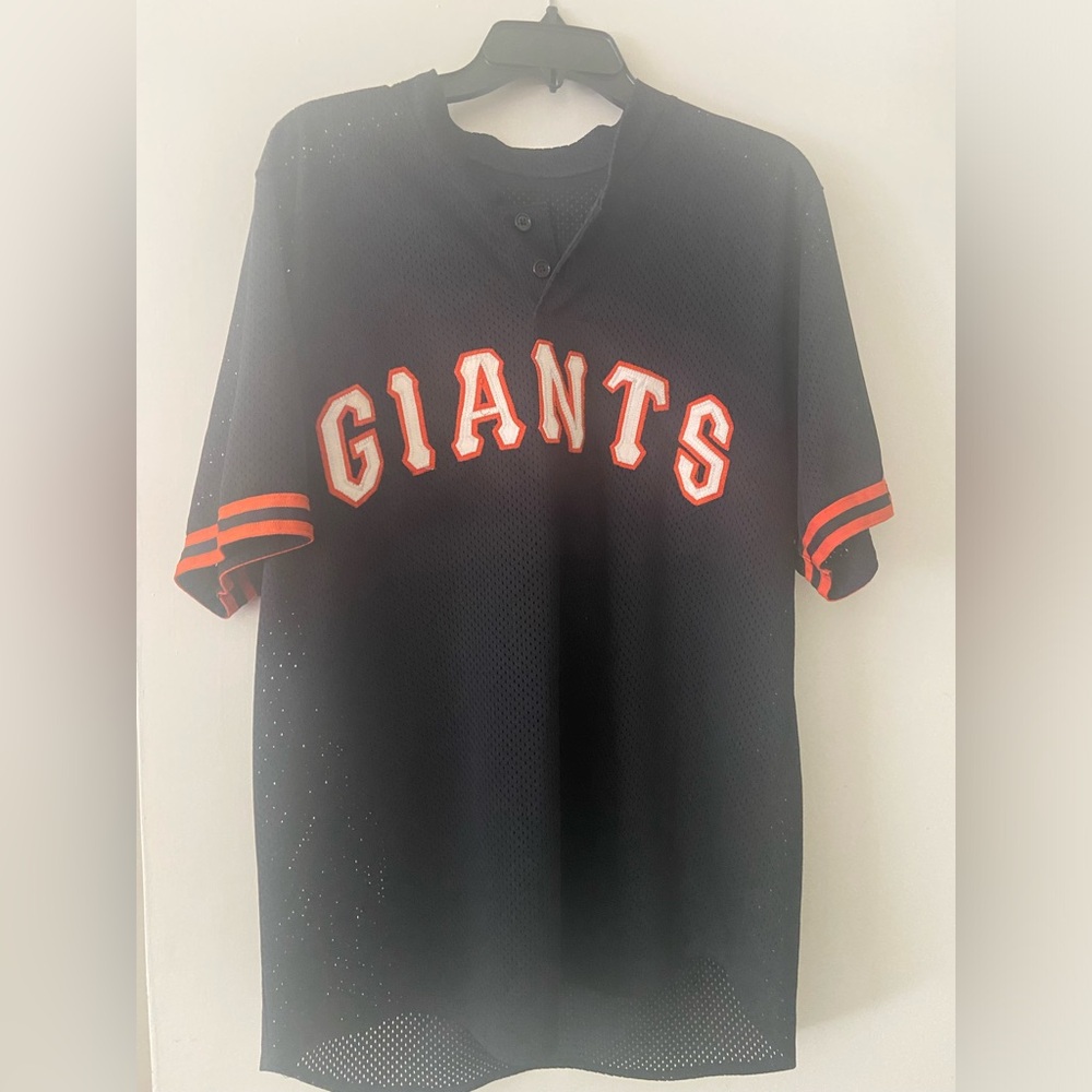 Giants jersey and hat bundle.